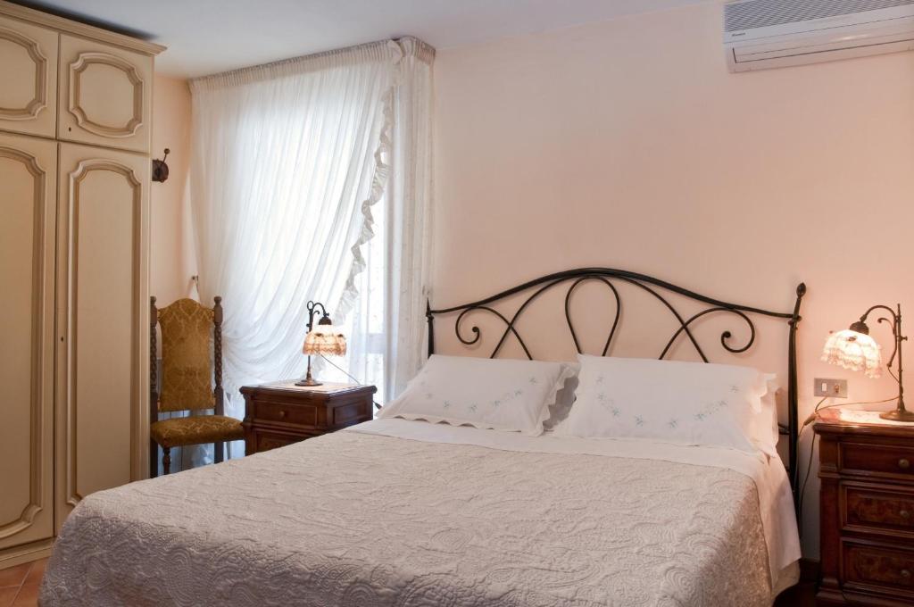 Bed&Breakfast Chiara Όλμπια Δωμάτιο φωτογραφία