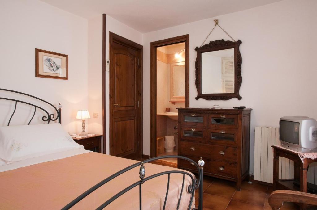 Bed&Breakfast Chiara Όλμπια Δωμάτιο φωτογραφία