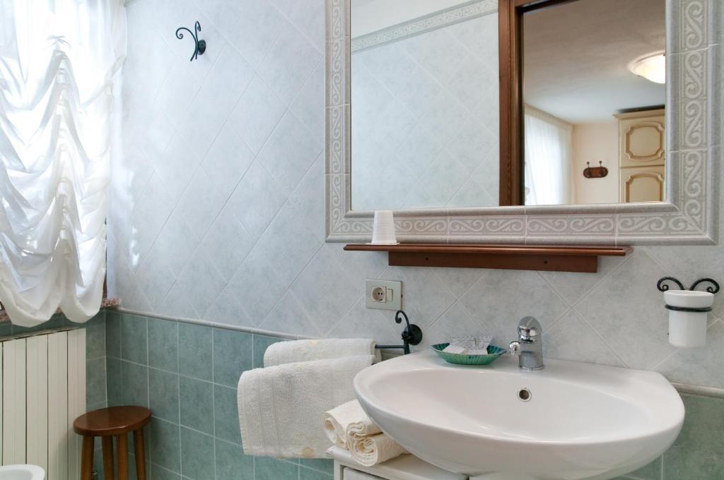 Bed&Breakfast Chiara Όλμπια Δωμάτιο φωτογραφία